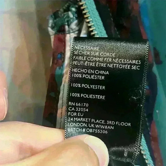 Urban Outfitters Women's Floral Cropped Windbreaker Jacket Size S - Picture 4 of 7